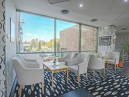 Holiday Beach Budapest Wellness & Conference Hotel