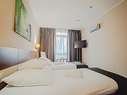 Holiday Beach Budapest Wellness & Conference Hotel
