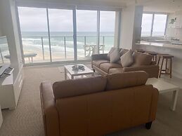 Hi Surf Beachfront Resort Apartments