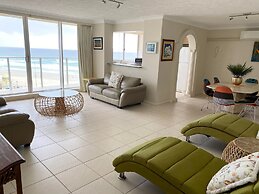Hi Surf Beachfront Resort Apartments