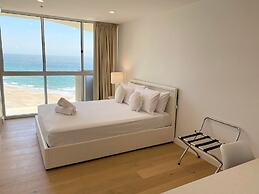 Hi Surf Beachfront Resort Apartments