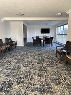 Hi Surf Beachfront Resort Apartments