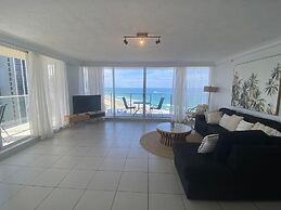 Hi Surf Beachfront Resort Apartments