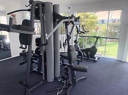 Hi Surf Beachfront Resort Apartments