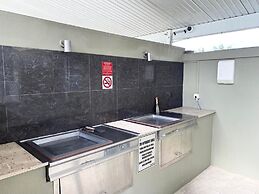 Hi Surf Beachfront Resort Apartments