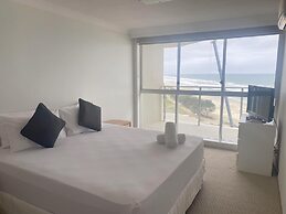 Hi Surf Beachfront Resort Apartments