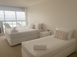 Hi Surf Beachfront Resort Apartments