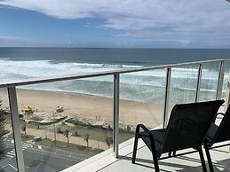 Hi Surf Beachfront Resort Apartments