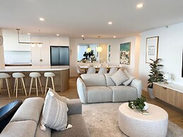 Hi Surf Beachfront Resort Apartments