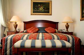 Grand Villa Argentina