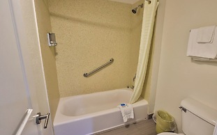 Driftwood Beach Motel