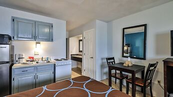 Driftwood Beach Motel