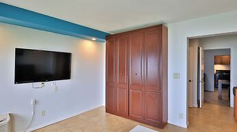 Driftwood Beach Motel