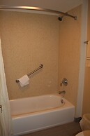 Driftwood Beach Motel