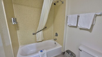 Driftwood Beach Motel