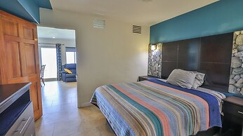 Driftwood Beach Motel