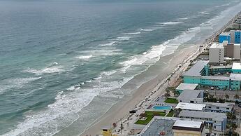 Driftwood Beach Motel