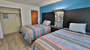 Driftwood Beach Motel