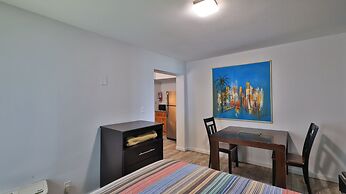 Driftwood Beach Motel