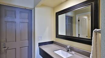 Driftwood Beach Motel