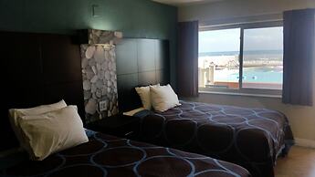 Driftwood Beach Motel