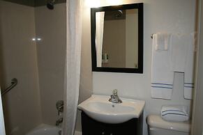 Driftwood Beach Motel