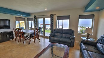 Driftwood Beach Motel