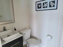 Driftwood Beach Motel