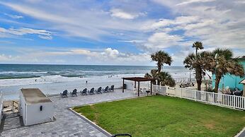 Driftwood Beach Motel