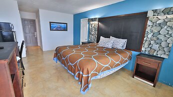 Driftwood Beach Motel