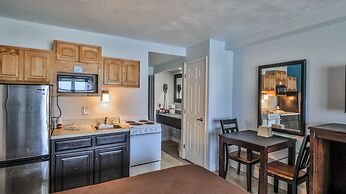 Driftwood Beach Motel