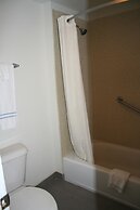 Driftwood Beach Motel