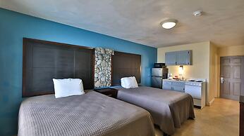 Driftwood Beach Motel
