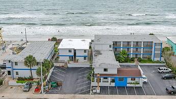 Driftwood Beach Motel