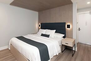 Harrison Beach Hotel