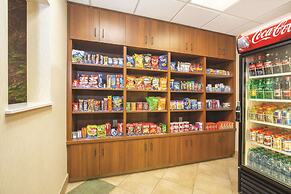 La Quinta Inn & Suites by Wyndham Bentonville