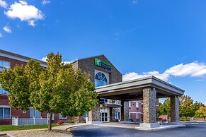 Holiday Inn Express Hotel & Suites Salisbury - Delmar, an IHG Hotel