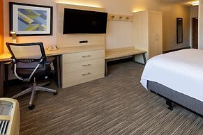 Holiday Inn Express Hotel & Suites Salisbury - Delmar by IHG