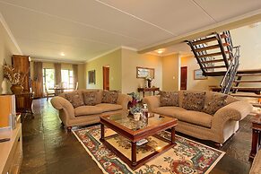 Centurion Golf Suites Boca Walk