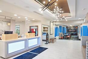 Holiday Inn Express & Suites Stroudsburg-Poconos by IHG