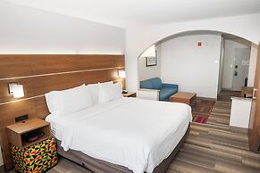 Holiday Inn Express & Suites Stroudsburg-Poconos by IHG
