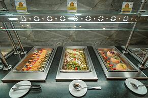 King Tut Aqua Park Beach Resort