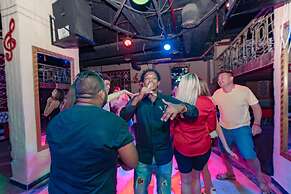 King Tut Aqua Park Beach Resort