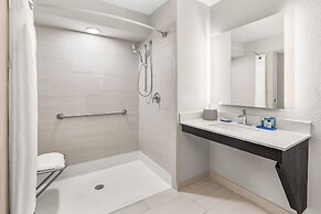 Holiday Inn Express & Suites Hardeeville - Hilton Head by IHG