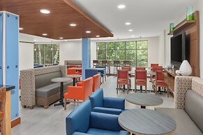 Holiday Inn Express & Suites Hardeeville - Hilton Head by IHG