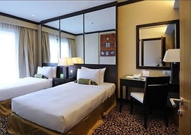 MiCasa All Suite Hotel