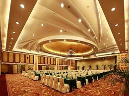Guilin Lijiang Waterfall Hotel