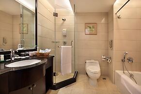 Guilin Lijiang Waterfall Hotel