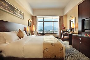 Guilin Lijiang Waterfall Hotel