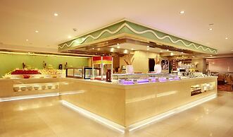 Guilin Lijiang Waterfall Hotel